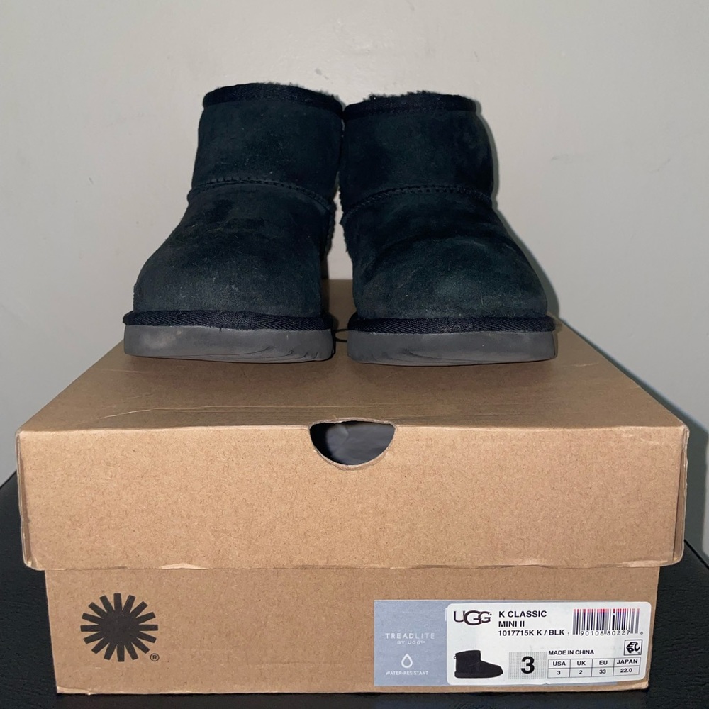 UGG black classic mini size 3.